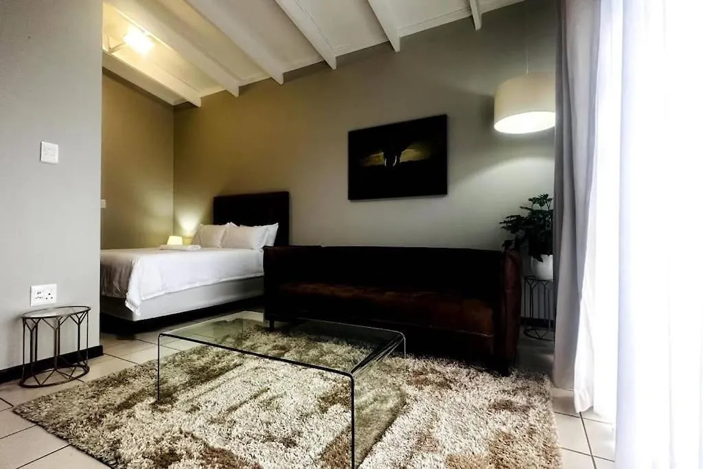 Luxury Style Living - In Fourways